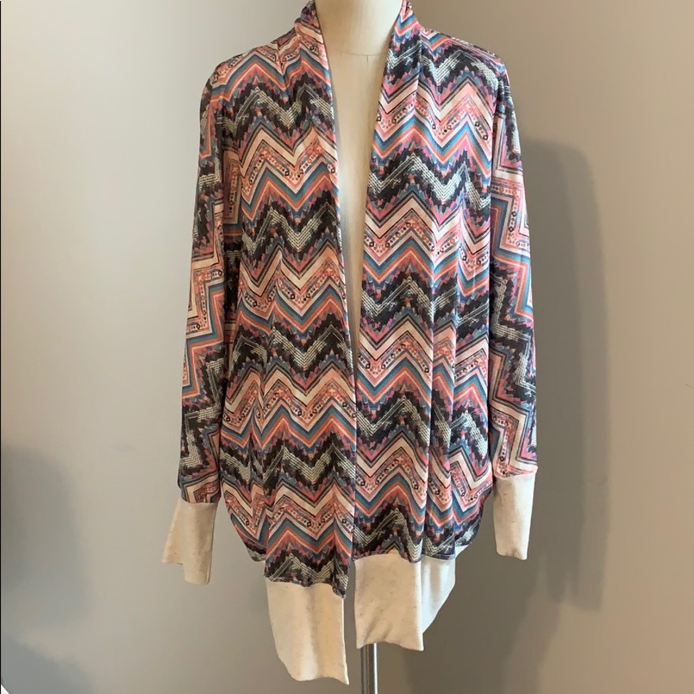NWOT cocoon wrap chevron aztec print sweater